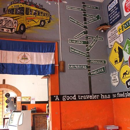 Bigfoot Hostel León Exterior foto